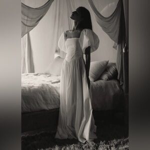 CAROLINE COSTAS Christina Gown in White. Size S. NWT’S Pristine